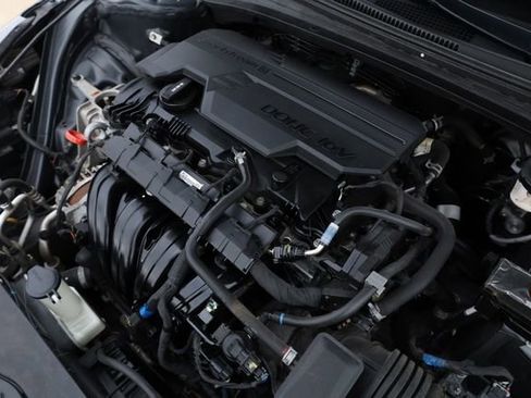 Used 2023 Hyundai Elantra SEL image 8