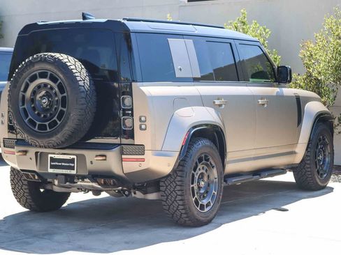 Certified 2025 Land Rover Defender 110 AWD/4WD image 6