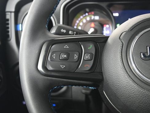 Used 2024 Jeep Wrangler Unlimited Rubicon 4xe w/ Technology Group image 35