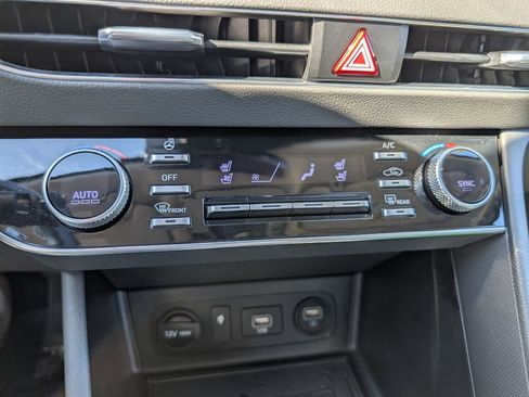 Used 2021 Hyundai Sonata Limited FWD image 25