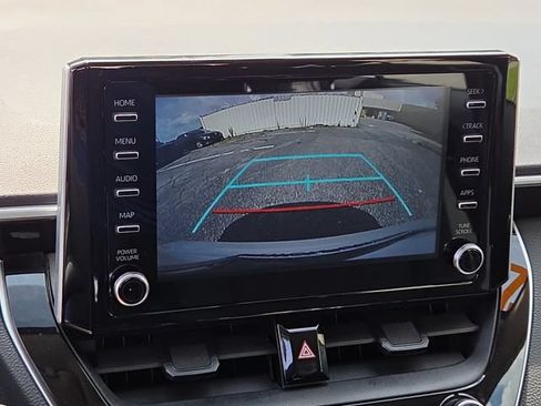 Used 2020 Toyota Corolla LE FWD image 22