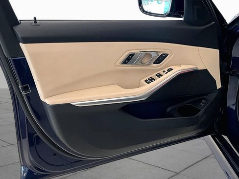 Used 2020 BMW 330i Sedan w/ Convenience Package RWD image 19