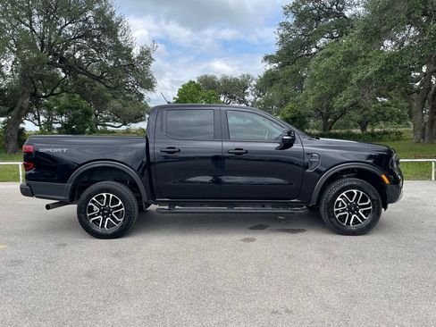 Used 2024 Ford Ranger Lariat RWD image 4
