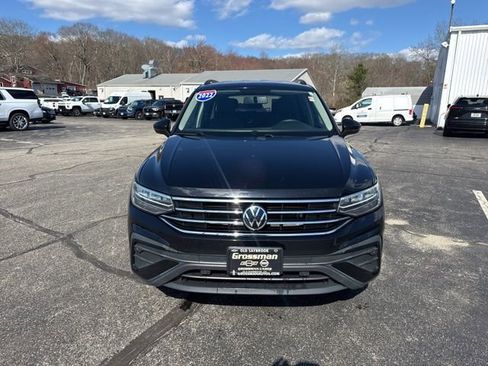 Used 2022 Volkswagen Tiguan S image 3