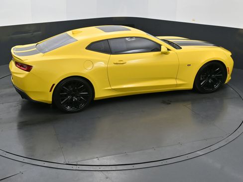 Used 2016 Chevrolet Camaro LT w/ RS Package image 28