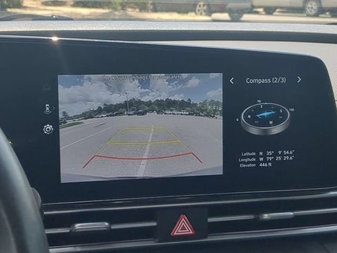 Used 2025 Hyundai Elantra SEL FWD image 27