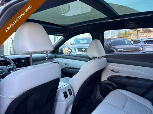 Certified 2025 Hyundai Tucson Limited image 42
