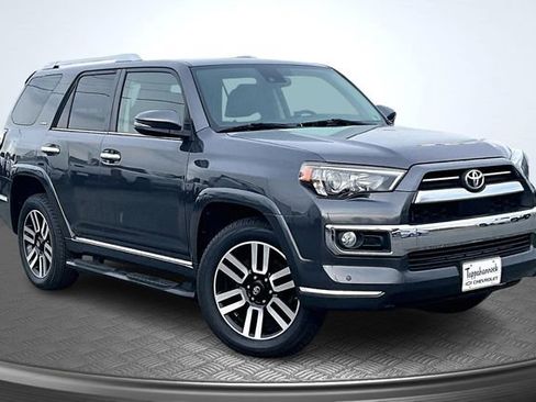 Used 2020 Toyota 4Runner SR5 image 3