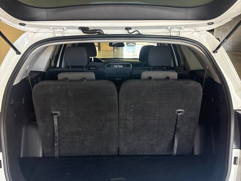 Used 2020 Kia Sorento S FWD image 7