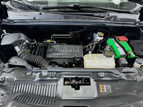 Used 2016 Chevrolet Trax LT w/ LT Convenience Package image 28