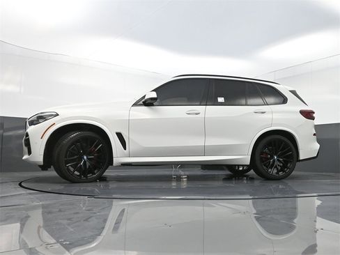 Used 2022 BMW X5 sDrive40i w/ M Sport Package image 31