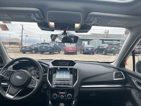 Used 2023 Subaru Forester Premium image 13