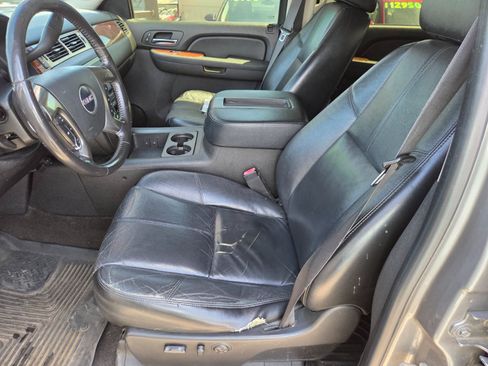 Used 2007 GMC Sierra 1500 SLT w/ Entertainment Package RWD image 8