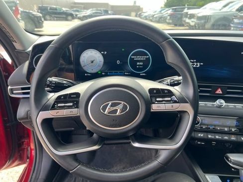 Used 2023 Hyundai Elantra Limited FWD image 16