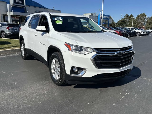 Certified 2019 Chevrolet Traverse LT FWD image 2