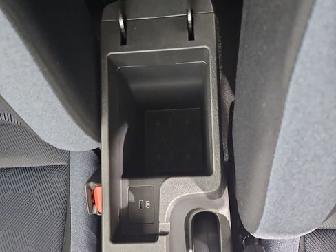 New 2025 Nissan Versa SV w/ Trunk Package image 25