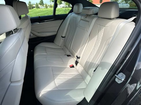 Used 2018 BMW M550i xDrive AWD/4WD image 14