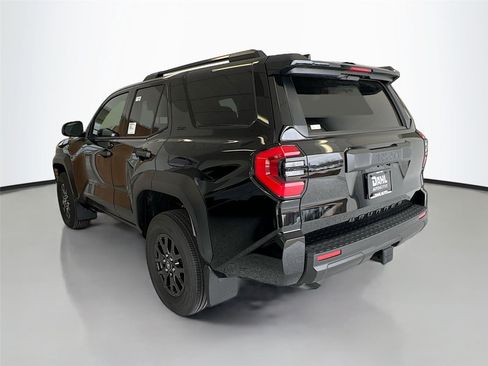 New 2026 Toyota 4Runner SR5 image 10