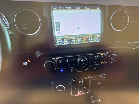 Used 2023 Jeep Wrangler Unlimited Sahara w/ Cold Weather Group image 11