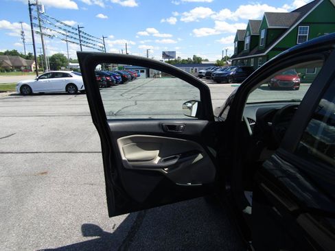 Used 2020 Ford EcoSport S FWD image 10