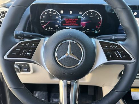 New 2026 Mercedes-Benz GLB 250 image 12