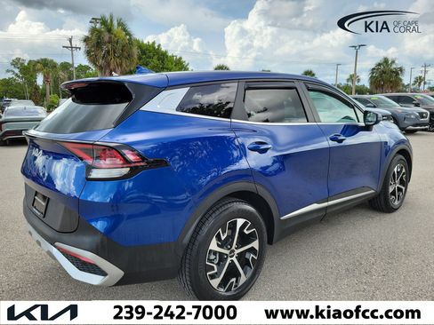 Certified 2024 Kia Sportage EX FWD image 9