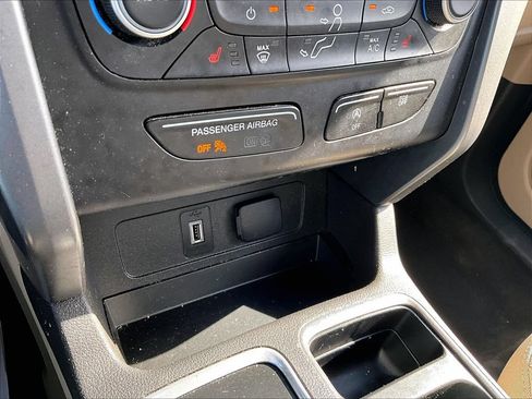Used 2018 Ford Escape SE FWD image 32