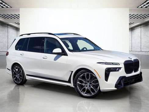 New 2026 BMW X7 xDrive40i AWD/4WD image 2