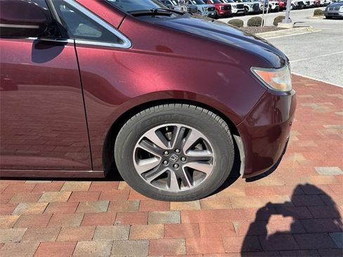 Used 2016 Honda Odyssey Touring Elite image 17