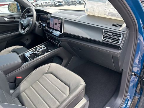 New 2026 Volkswagen Atlas Cross Sport SEL AWD/4WD image 45