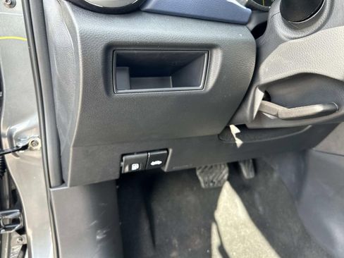 Used 2025 Nissan Versa SV w/ Trunk Package image 20