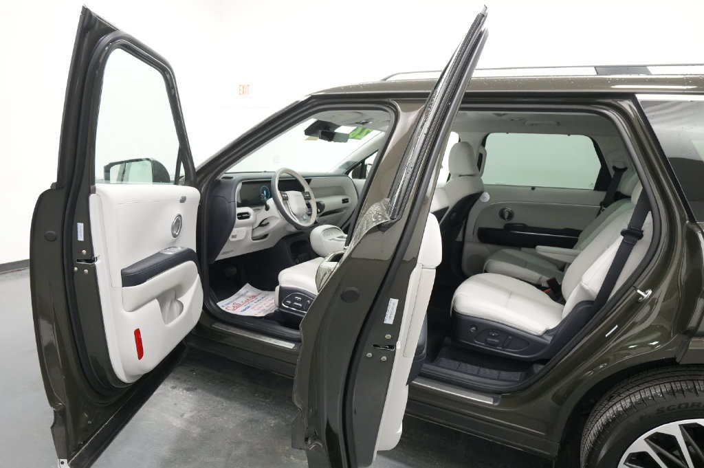 Used 2026 Hyundai Palisade Calligraphy AWD/4WD image 28