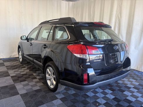 Used 2014 Subaru Outback 2.5i w/ Alloy Wheel Package AWD/4WD image 5