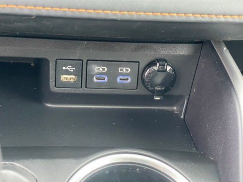 Used 2022 Toyota Highlander Bronze Edition image 28