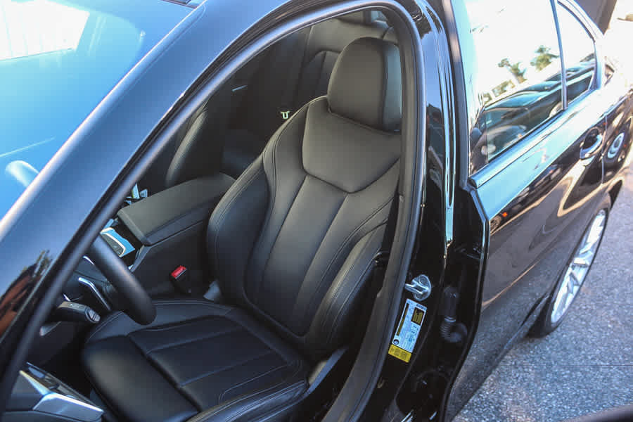 Used 2023 BMW 330i Sedan w/ Convenience Package RWD image 27