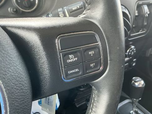 Used 2018 Jeep Wrangler Unlimited Sport S AWD/4WD image 15