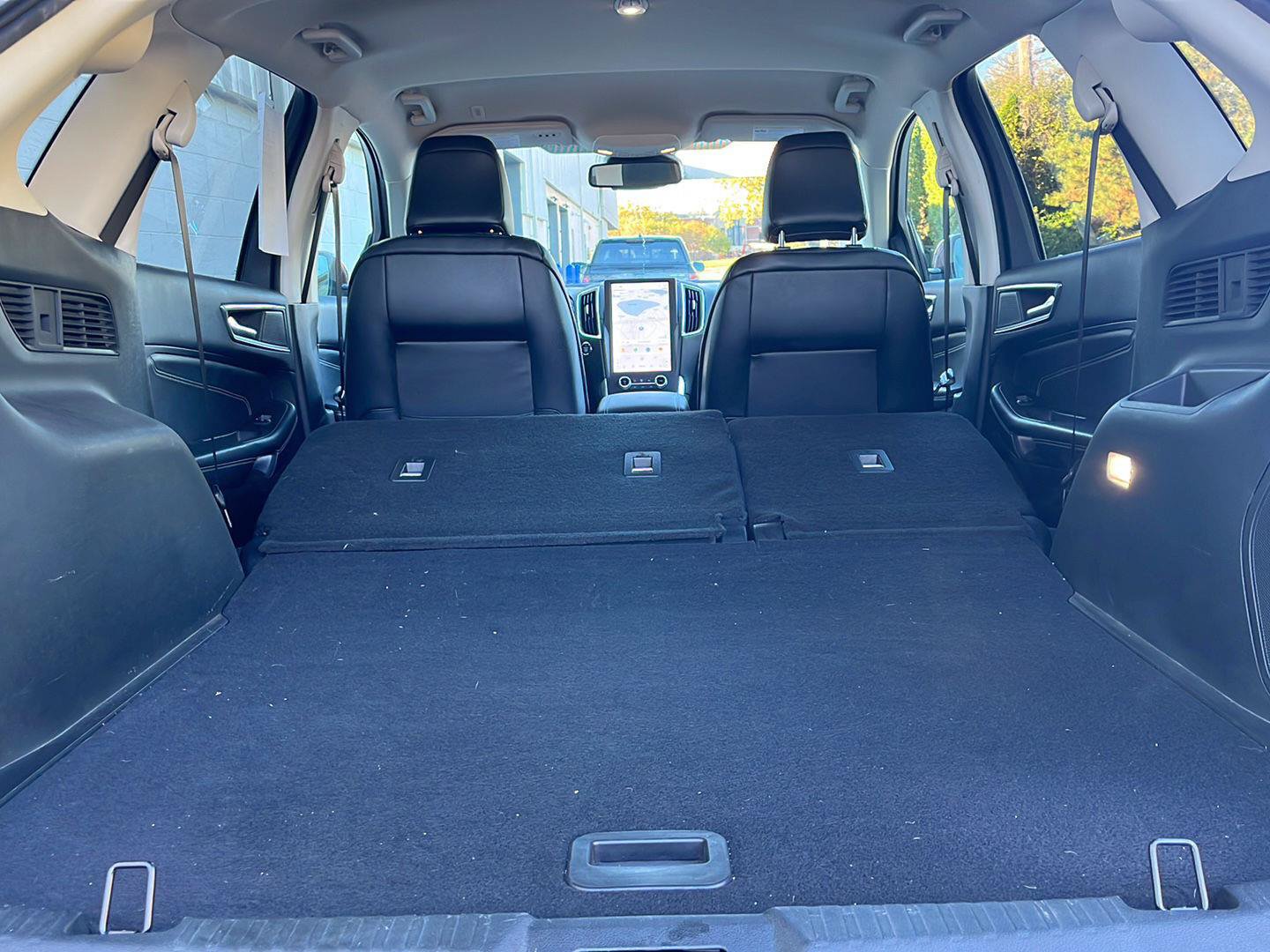Used 2022 Ford Edge Titanium w/ Equipment Group 301A AWD/4WD image 25