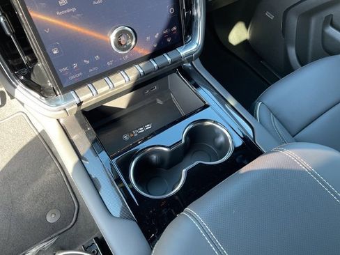 New 2026 GMC Yukon Elevation w/ Elevation Premium Package image 18