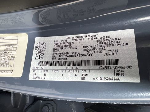 Used 2023 Ford F350 Platinum w/ Tremor Off-Road Package image 32