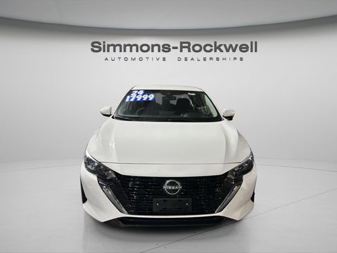 Used 2024 Nissan Sentra SV image 1