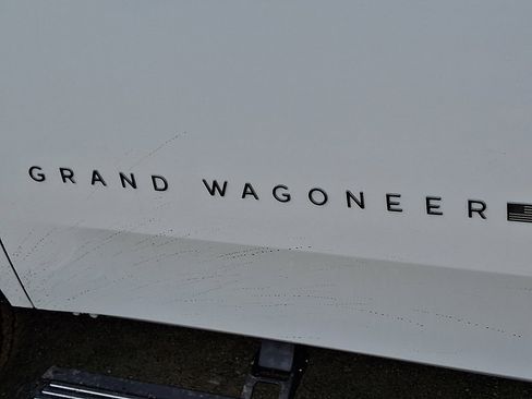New 2026 Jeep Grand Wagoneer Limited AWD/4WD image 16