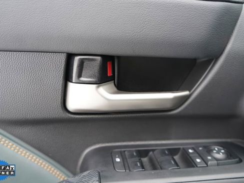 Used 2024 Toyota Tacoma Trailhunter image 11