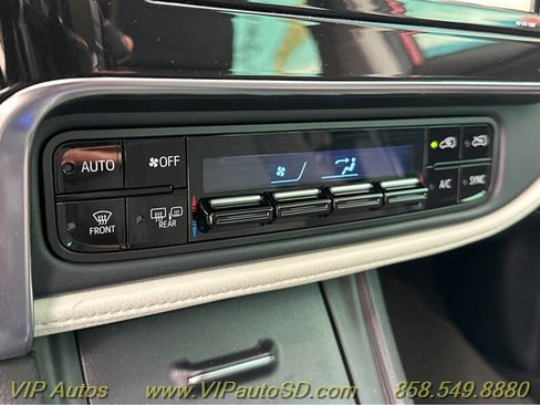 Used 2017 Toyota Corolla iM image 25