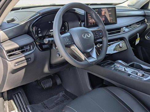 New 2025 INFINITI QX60 Luxe image 3