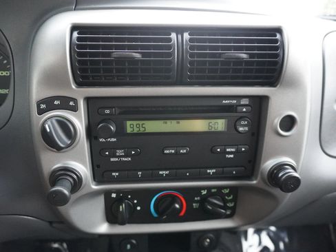 Used 2010 Ford Ranger XLT AWD/4WD image 24