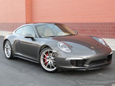 Used 2013 Porsche 911 Carrera 4S image 17