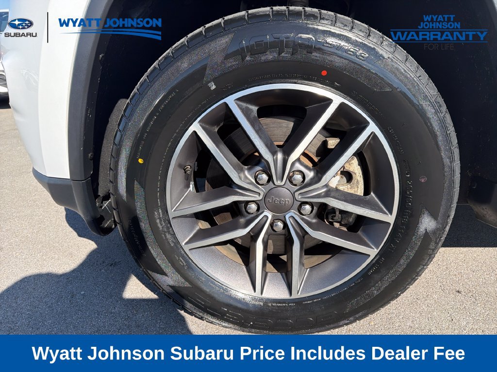 Used 2022 Jeep Grand Cherokee Limited AWD/4WD image 3