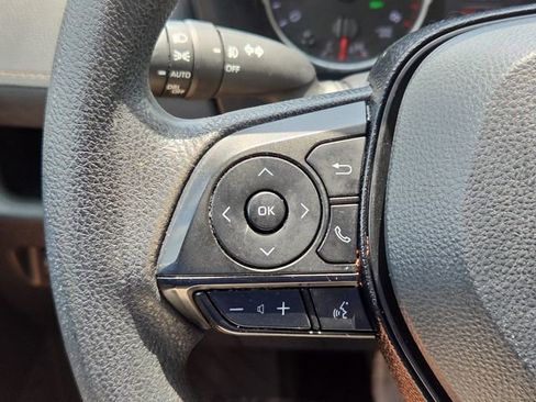 Used 2021 Toyota RAV4 XLE FWD image 23