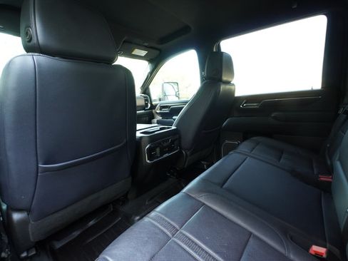 Used 2024 Chevrolet Silverado 3500 High Country AWD/4WD image 28