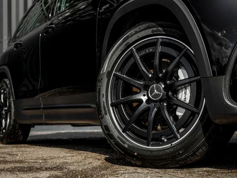 New 2026 Mercedes-Benz GLB 35 AMG 4MATIC image 7